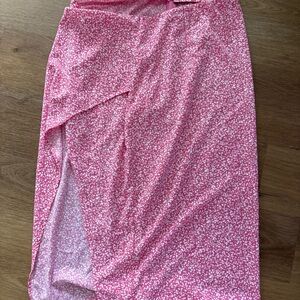 Abercrombie & Fitch Pink Floral Maxi Skirt